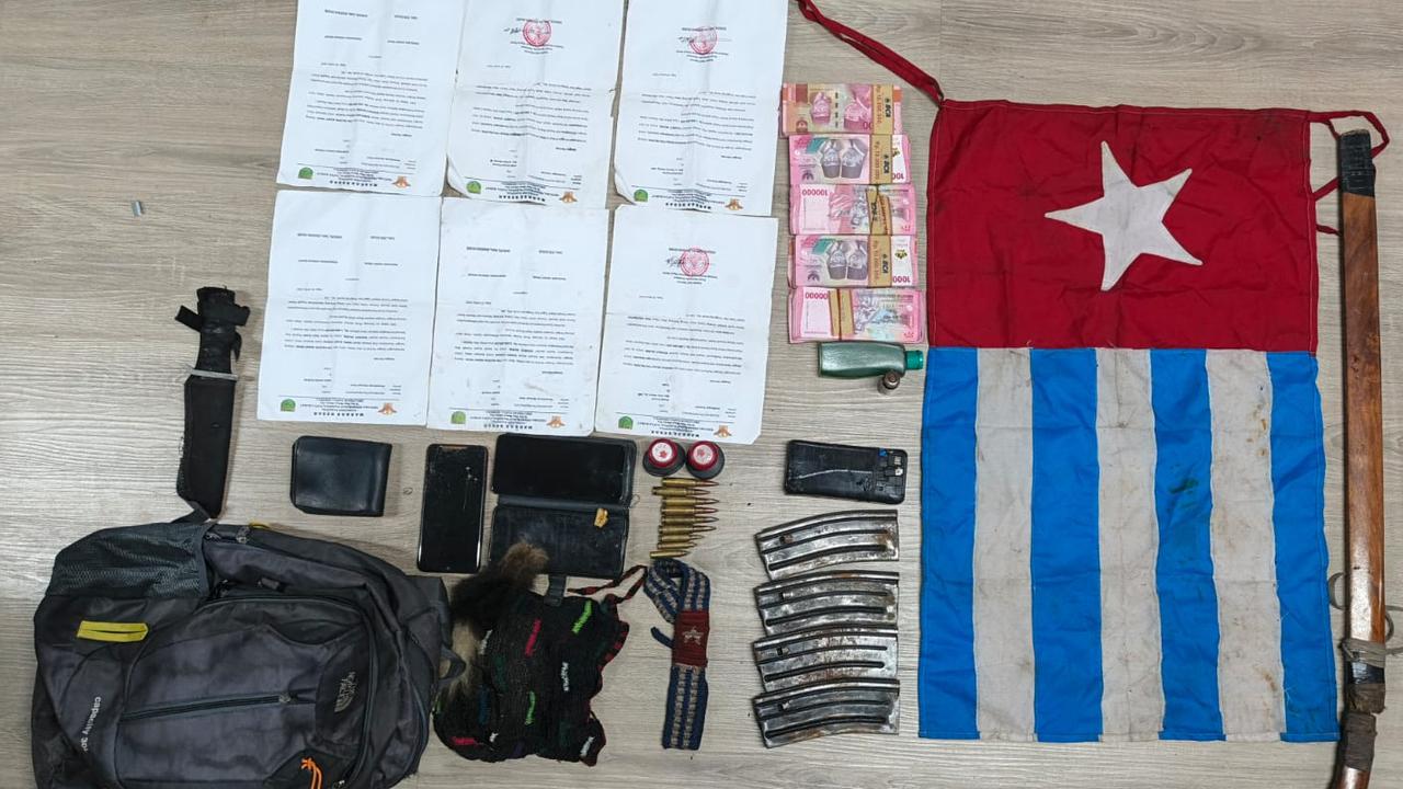 Gelar Operasi, TNI Tembak Mati 2 Anggota OPM & Sita Dokumen Penting