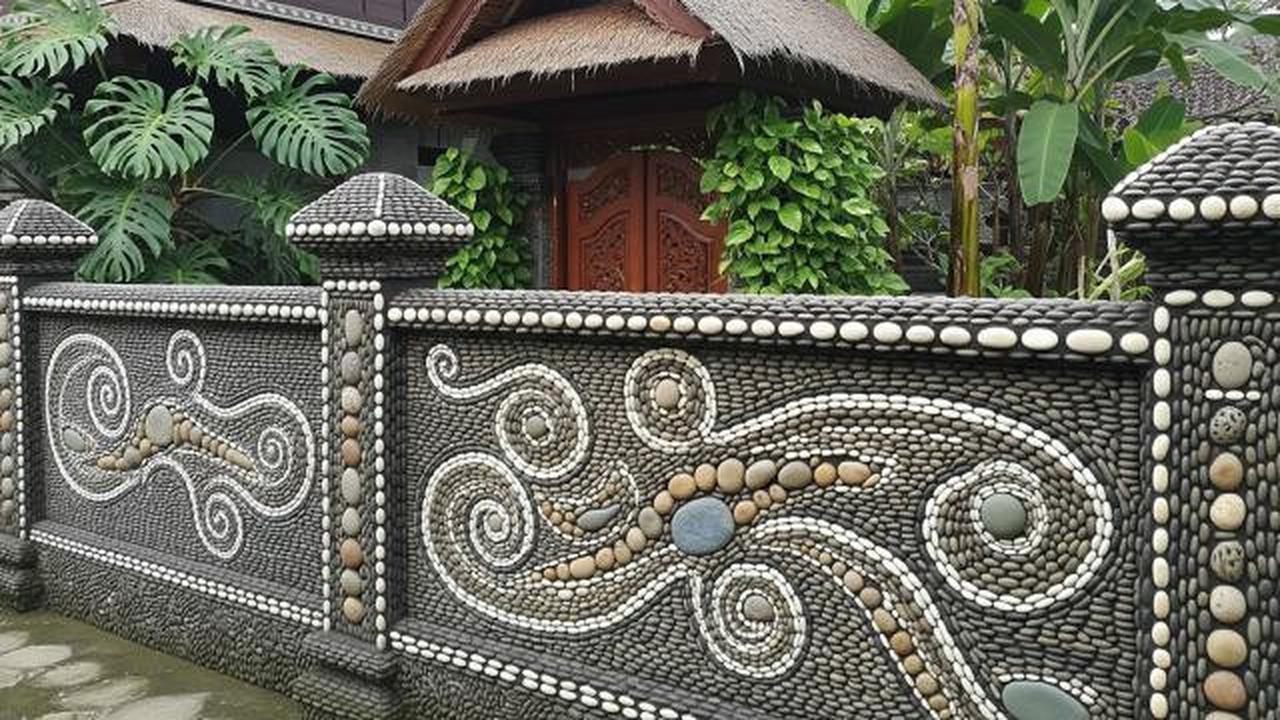 8 Desain Pagar Rumah Natural dengan Batu Kali, Pilihan Kokoh dan Estetik