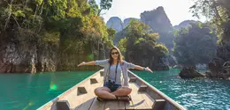 Ilustrasi seorang wanita yang sedang liburan (pexels.com/Te lensFix)