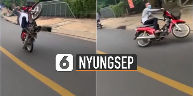 VIDEO: Apes, Pemuda Jumping Motor di Jalanan Akhirnya Nyungsep Tabrak Tanaman