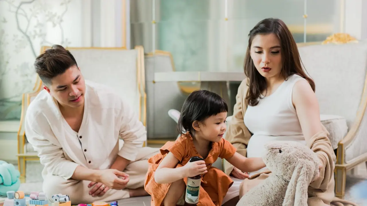 Glenn Alinskie dan Chelsea Olivia
