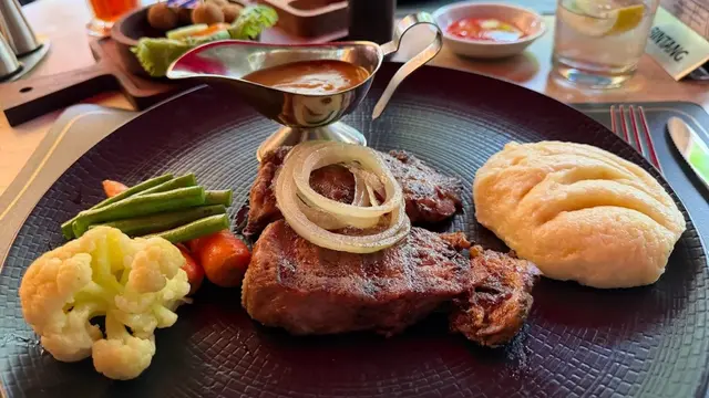 Rekomendasi Tempat Makan Dekat Masjid Al Jabbar Bandung (Foto: Google Maps/primartanto wibowo)