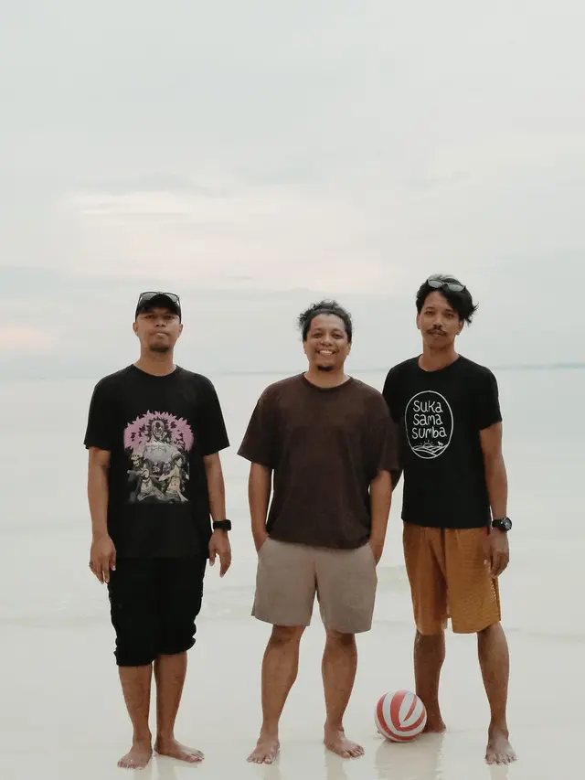 Kebersamaan Arie Kriting dengan sang adik (Instagram.com/arie_kriting)