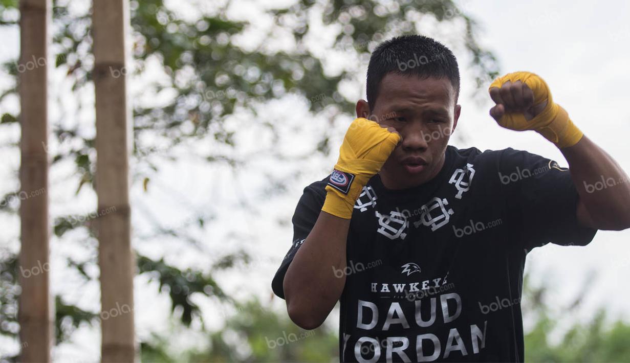 Laga  Daud Yordan melawan Cristian Rafael Coria akan digelar di Montevideo, Uruguay pada  Sabtu (4/6), mendatang . (Bola.com/Vitalis Yogi Trisna)