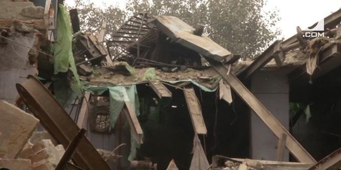 VIDEO: Gedung Rubuh karena Ledakan Gas, 6 Tewas