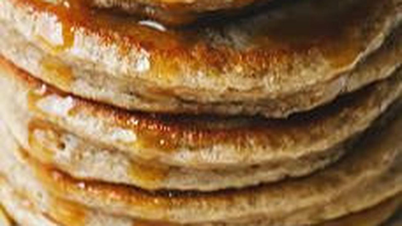 Cara Membuat Pancake Oatmeal Pisang, Mudah dan Mengenyangkan
