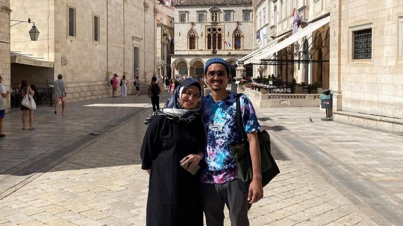 Jarang Tersorot, Inilah Potret Harmonis Duta Sheila on 7 dan Sang Istri yang Bikin Iri dengan Caption Romantis