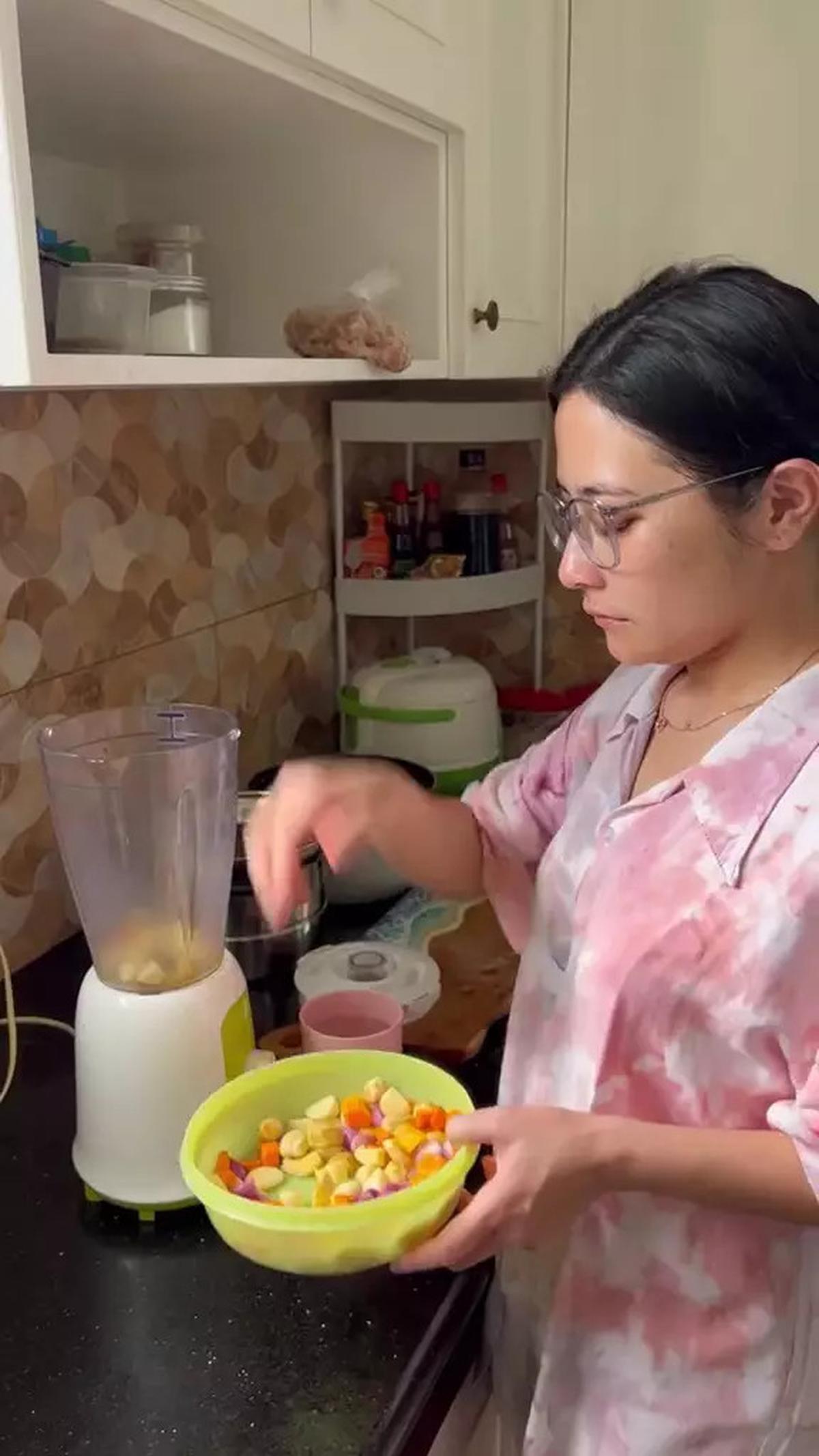 5 Potret Dapur Kotor Prilly Latuconsina, Blender Hingga Ada Wajan Pantat Gosong Kayak di Rumah Kita-kita