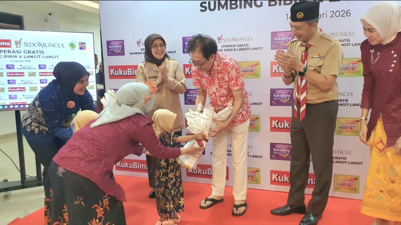 Sido Muncul Bantu Pulihkan Senyum 50 Anak Bibir Sumbing di Bogor