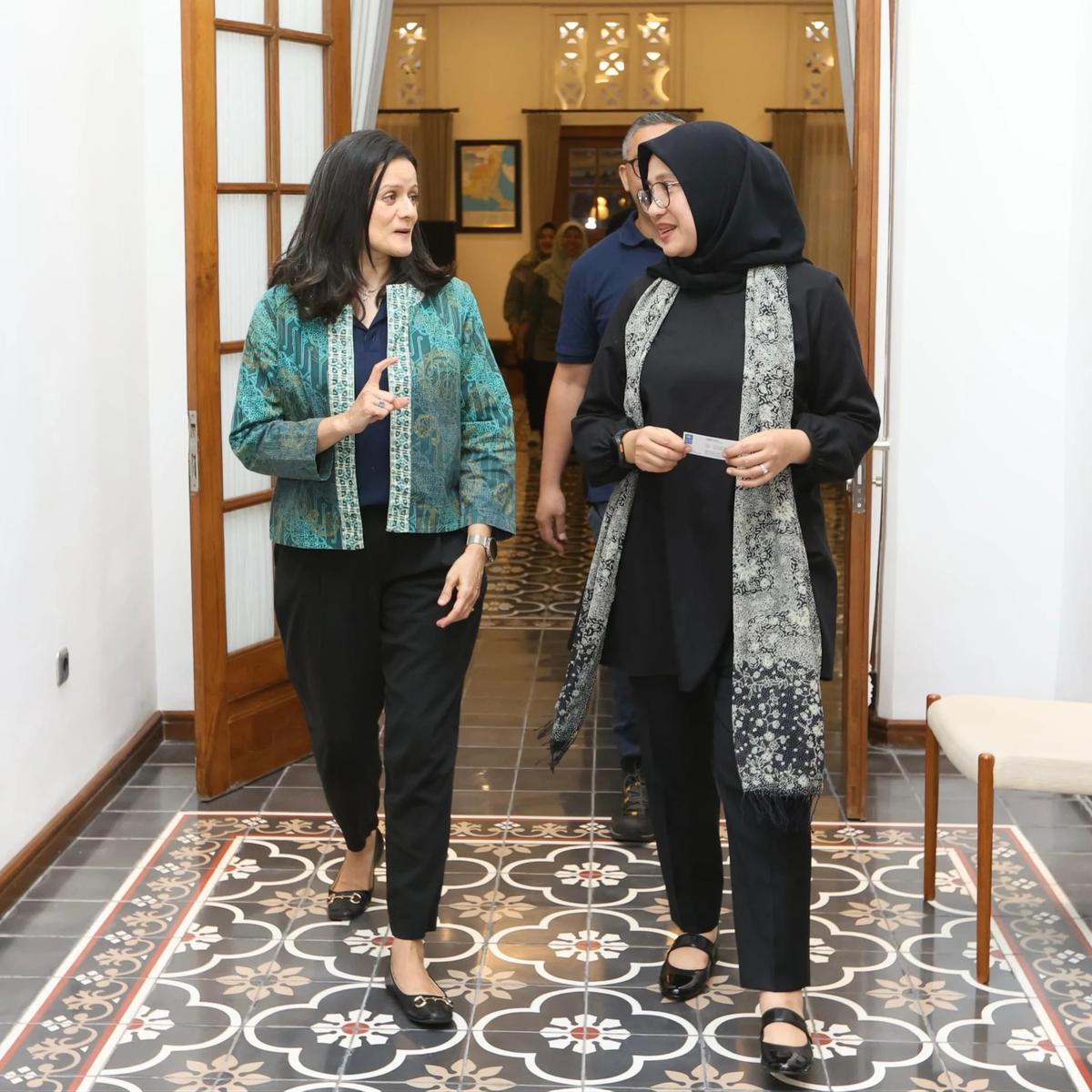 Deputy Resident Representative UNDP, Sujala Pant bertemu Bupati Ipuk Fiestiandani di Pendopo Banyuwangi