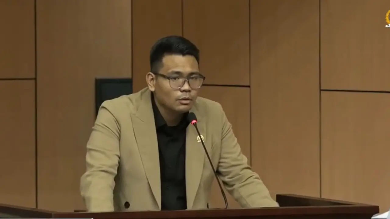 Anggota DPD RI dari daerah pemilihan Sulawesi Tengah, Abcandra Muhammad Akbar Supratman, terpilih sebagai Wakil Ketua MPR RI periode 2024-2029 mewakili unsur DPD RI.
