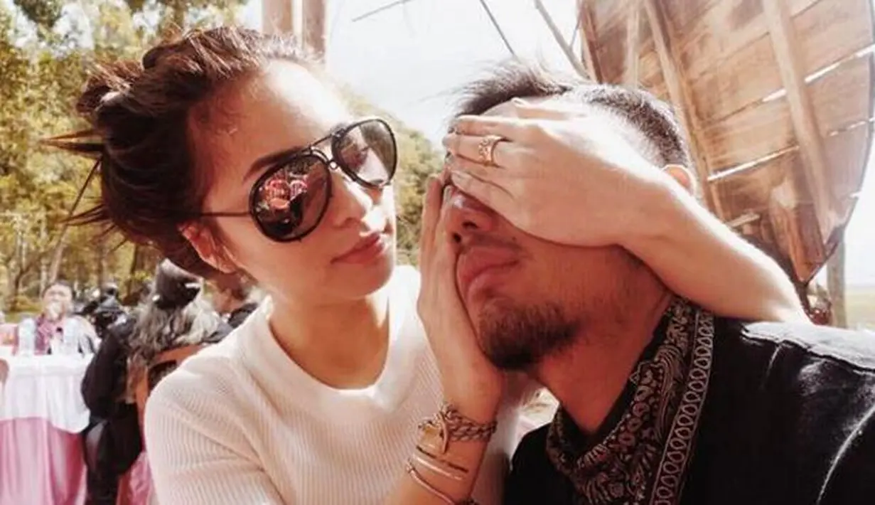 Kabar putusnya hubungan antara Nikita Willy dan Putu Gede Suarsana atau akrab disapa Tutde juga dibenarkan oleh ibunda Nikita Willy. (Instagram/nikitawillyofficial94)