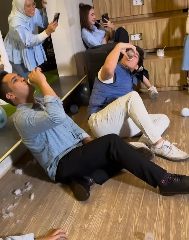 6 Momen Kesha Ratuliu rayakan gender reveal kehamilan ketiga, El Rumi nggak segan bertingkah kocak