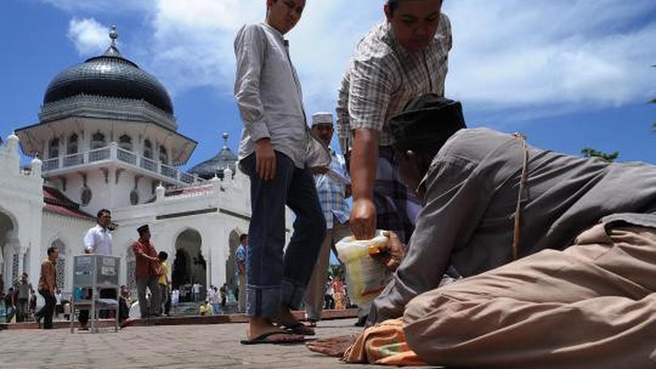Salat Jumat di Aceh pasca gempa 8,5 SR