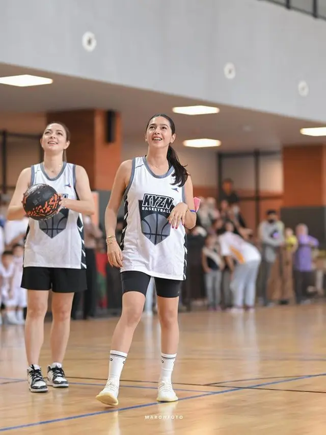 [Fimela] Nabila Syakieb