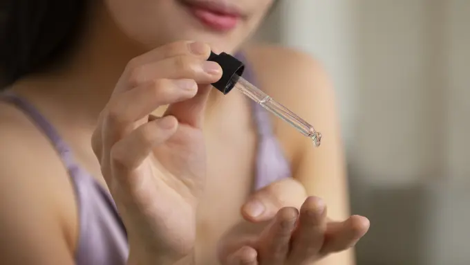 Skincare dengan kandungan retinol sebaiknya tidak terpapar sinar matahari