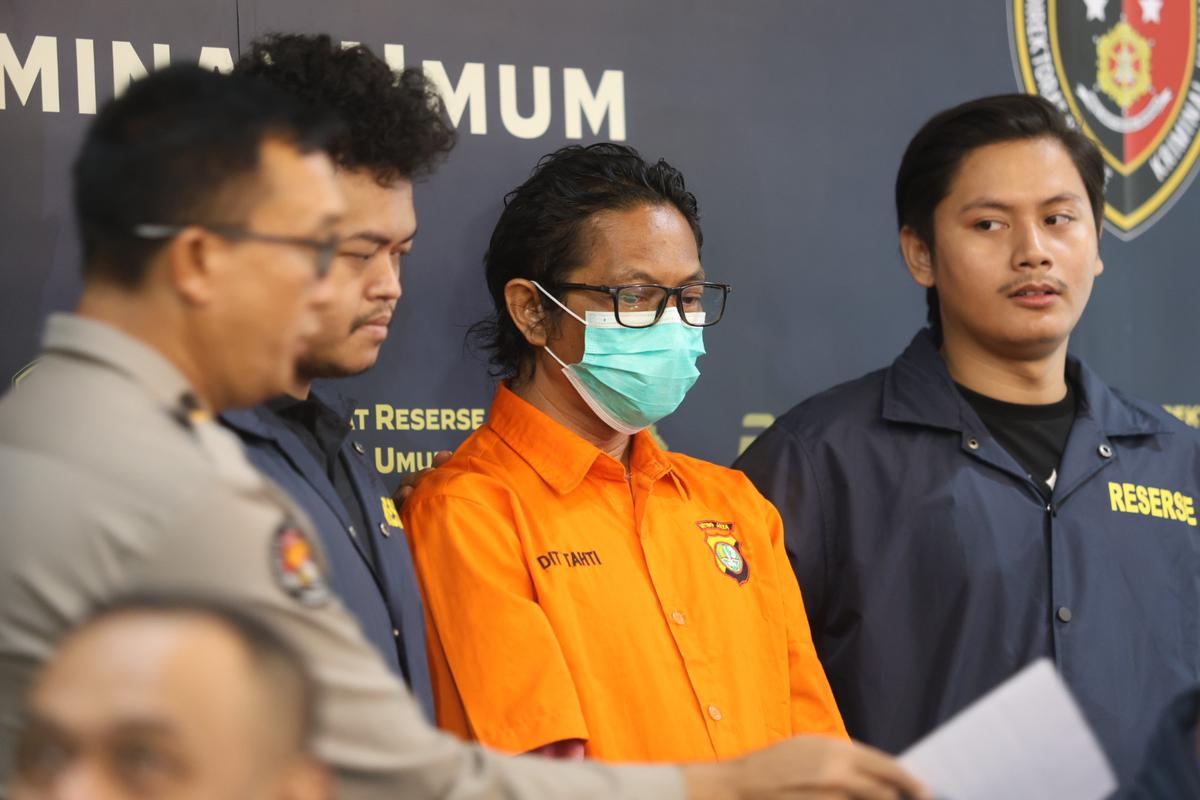 Nanang Gimbal Tersangka Penganiayaan Sandy Permana Ditangkap saat Sedang Makan Roti Bakar, Terancam 15 Tahun Penjara