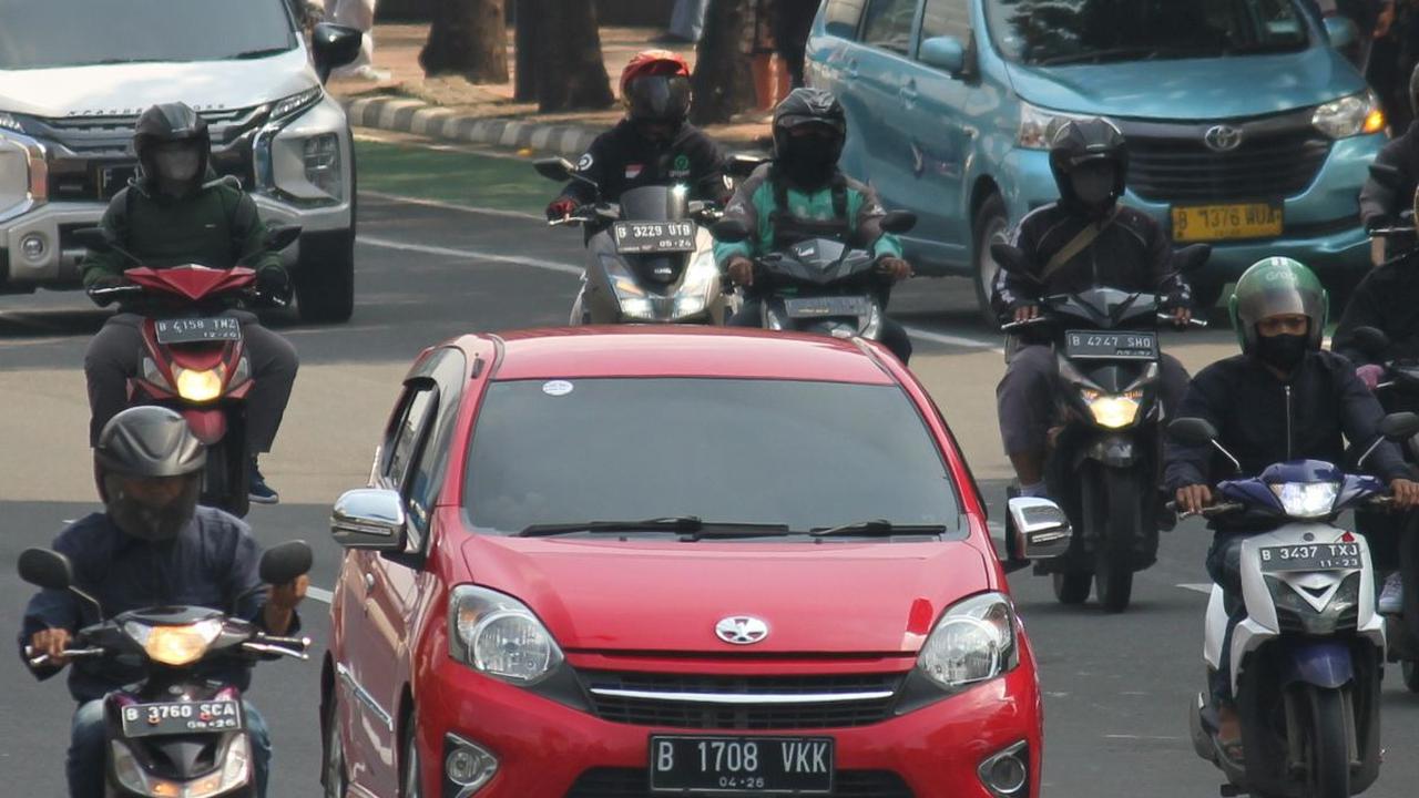 Menghindari Menunjukkan Emosi di Jalan