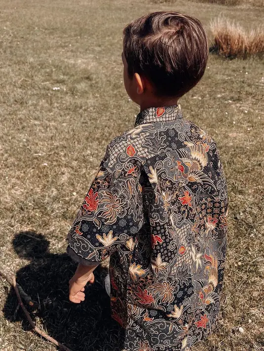 <p>Jennifer Bachdim dan Irfan Bachdim (Instagram/jenniferbachdim)</p>