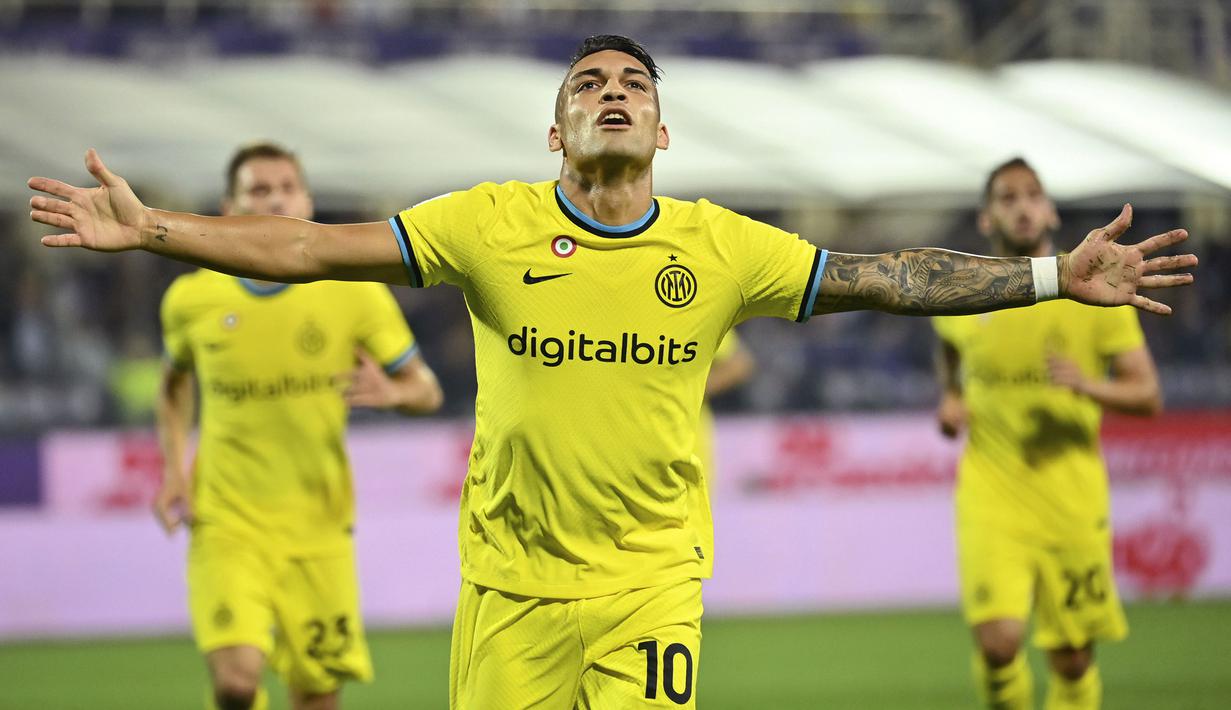 Kemenangan juga berpihak pada rival sekota AC Milan, Inter Milan saat bertandang ke markas Fiorentina di Artemio Franchi, Minggu (23/10/2022) dini hari WIB. (AP/LaPresse/Massimo Paolone)