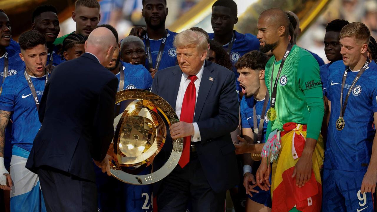 Momen Donald Trump Ikut Selebrasi Juara Piala Dunia Antarklub, Bikin Pemain Chelsea Bingung