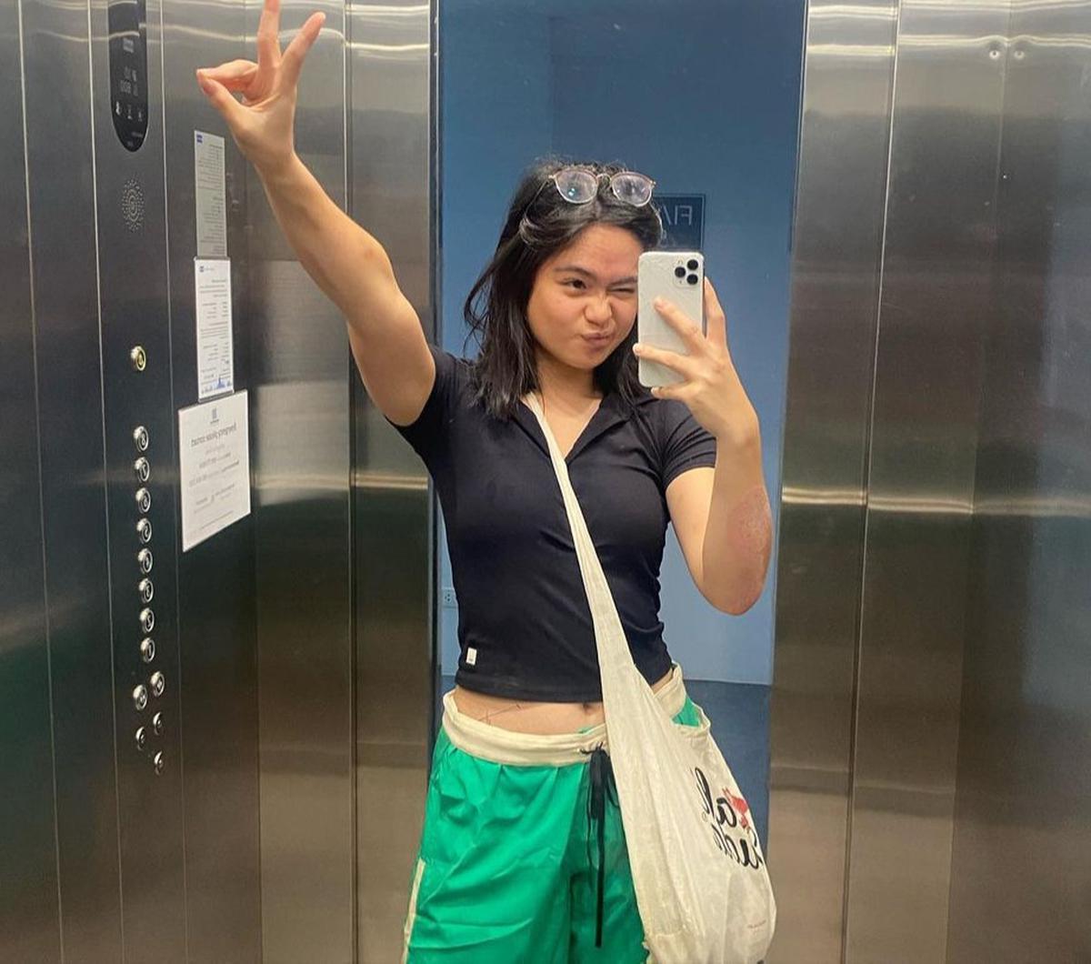 Uli Pandjaitan membagikan momen saat Ia dan sang suami mengantar putri tercinta di Bandara. Di balik melepas sang putri tercinta, ada cerita menarik yang diungkapkan oleh Uli. <br>