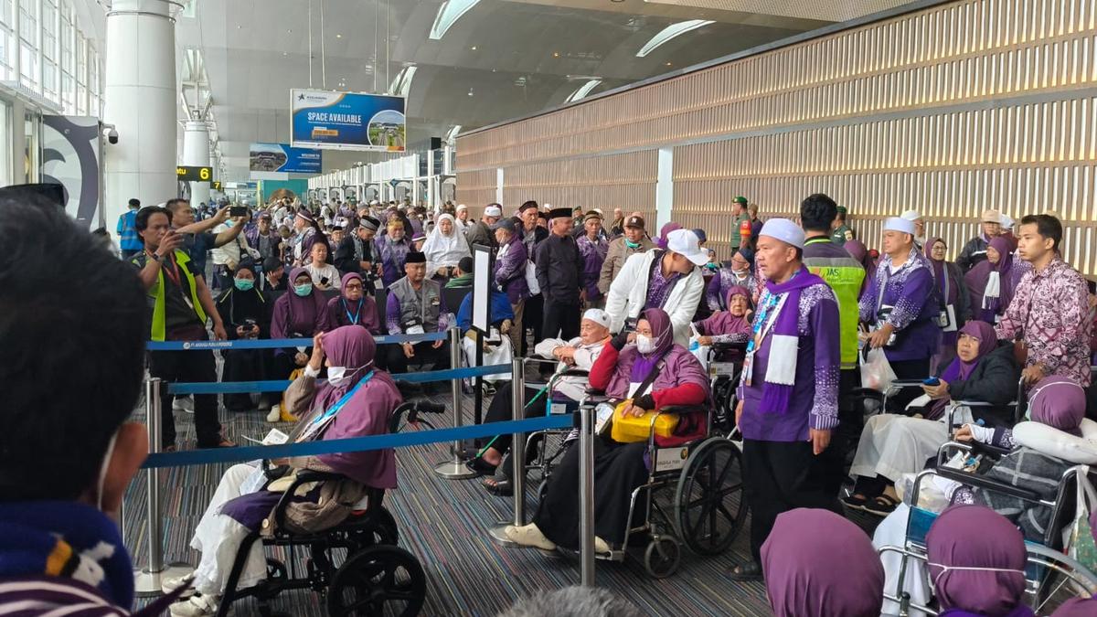 Sempat Dapat Teror Bom, Pesawat Saudi Airlines Angkut 442 Jemaah Haji Telah Diberangkatkan dari Bandara Kualanamu