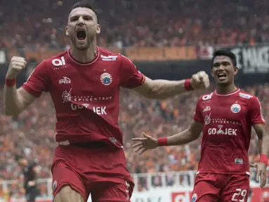 Striker Persija Jakarta, Marko Simic, merayakan gol yang dicetaknya ke gawang Mitra Kukar pada laga Liga 1 di SUGBK, Jakarta, Minggu (9/12). (Bola.com/Vitalis Yogi Trisna)