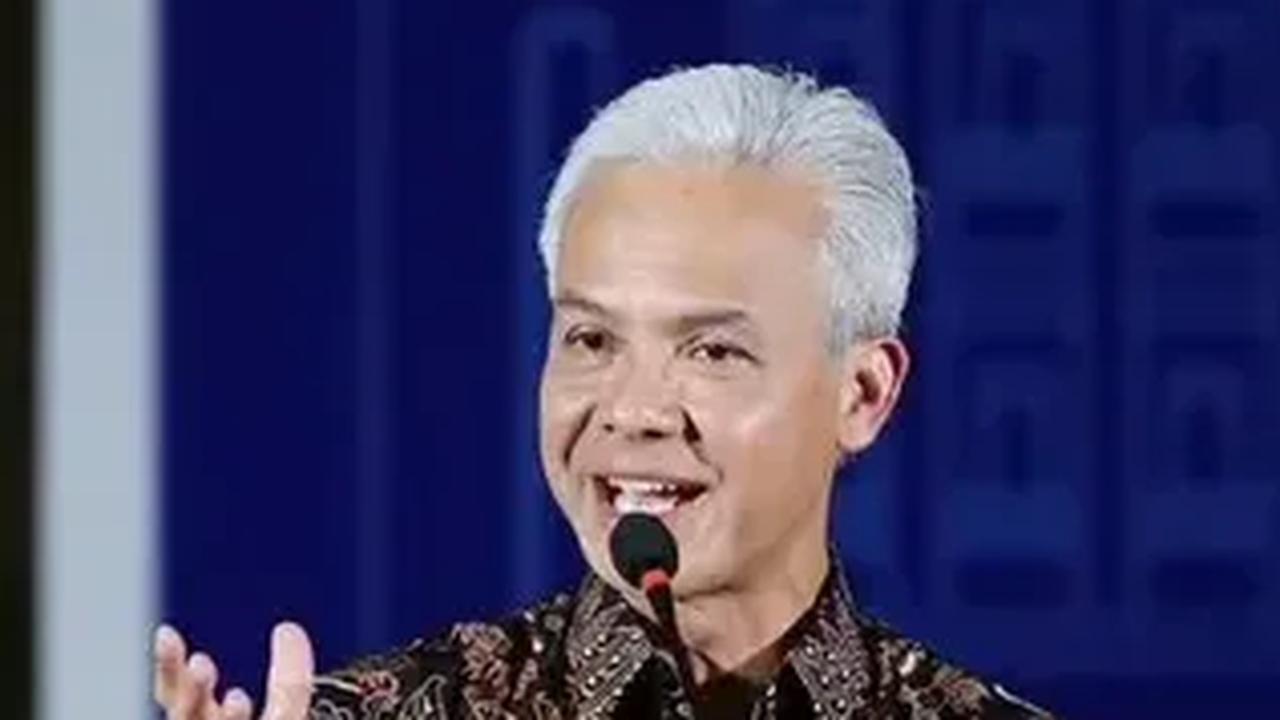Terinspirasi dari Kehidupan Ganjar, Ini Target Program 1 Sarjana dalam 1 Keluarga Miskin