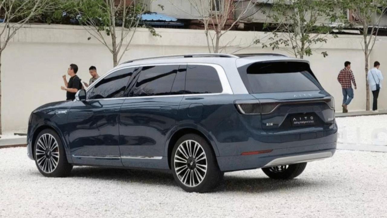 Dalam satu kali pengecasan penuh, AITO M9 yang menggunakan penggerak Battery Electric Vehicle (BEV) dapat mencapai daya jelajah maksimum hingga 630km (WLTC)