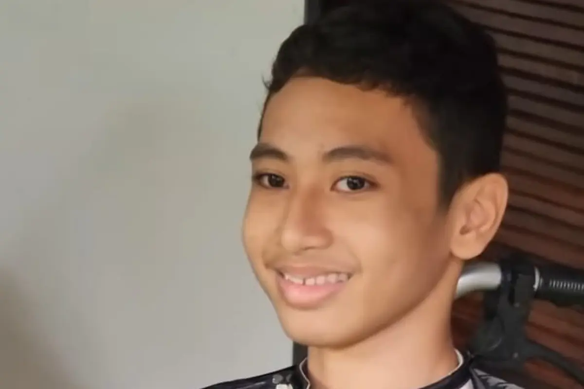 Potret pertemuan Peggy Melati Sukma, Syaikh Reza dan Naja Hafidz Quran (Sumber: Instagram/@peggymelatisukma_khadijah)