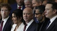Lauren Sanchez tampil pada inagurasi Donald Trump. Ia mengenakan blazer putih dengan paduan korset berbahan lace. [Foto: Instagram/ Jeff Bezoz]