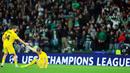 Pencapaian itu makin terasa spesial karena mereka sempat menyingkirkan finalis musim lalu, Inter Milan, di babak play-off. Performa impresif itu berlanjut saat mereka menghajar Sporting dengan skor 3-0 di leg pertama. (AFP/Felipe Amorim)