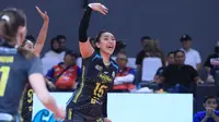 Selebrasi pemain Jakarta Electric PLN, Yolla Yuliana setelah mencetak angka saat menghadapi Gresik Petrokimia Pupuk Indonesia pada laga seri keempat putaran kedua PLN Mobile Proliga 2024 di GOR Terpadu A. Yani, Pontianak, Sabtu (22/6/2024). Jakarta Electric PLN menang 3-0 (25-23, 25-18, 25-22). (Dok. PBVSI)