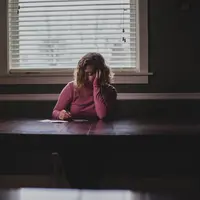 Masalah-masalah yang datang pada zodiak Taurus bisa jadi datang karena watak mereka. (Via: pexels.com)