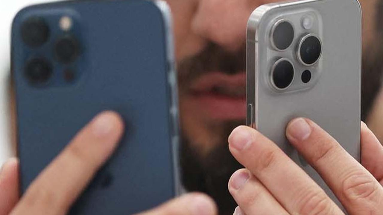 Selain itu, terdapat kamera Telefoto 5x yang secara eksklusif disematkan pada iPhone 15 Pro Max.<br>