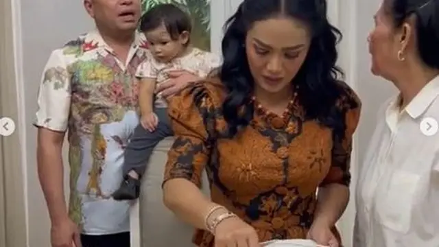 12 Tahun Menikah, Ini 6 Potret Krisdayanti dan Raul Lemos Rayakan Anniversary Sederhana