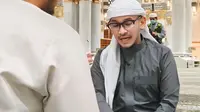 Ruben Onsu Belajar Al-Qur'an di Madinah, Dibimbing Ustaz Setiap Hari