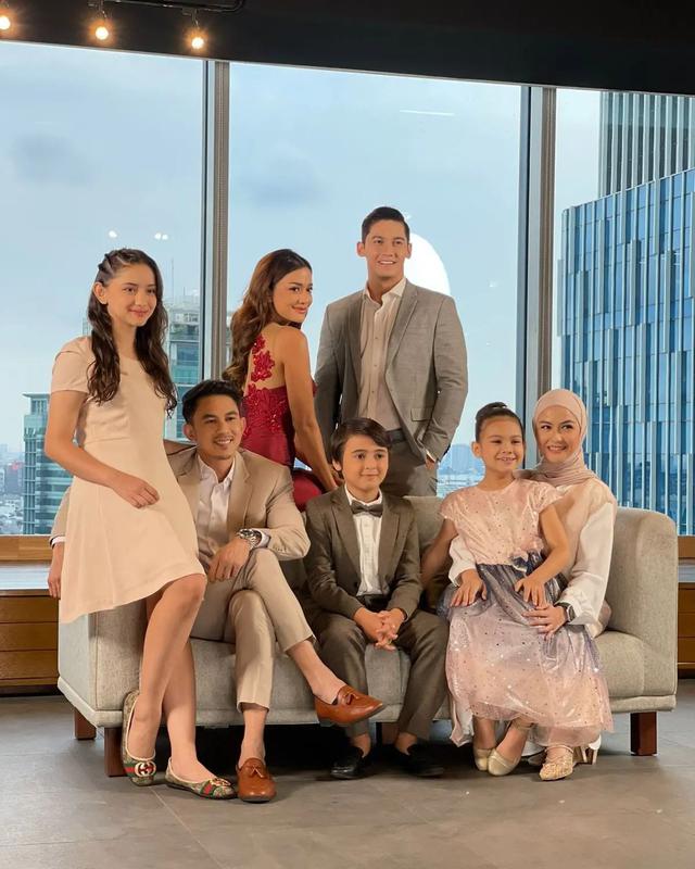 Usai 8 Tahun Vakum, Ini Momen Revalina S Temat Photoshoot Poster Sinetron Baru