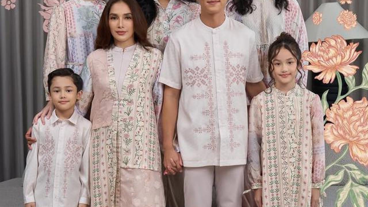 6 Potret Baju Sarimbit Keluarga Ussy Sulistiawaty dan Andhika Pratama, Desain Mewah Tapi Sederhana
