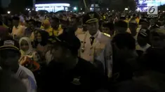 Setelah dilantik menjadi Wali Kota dan Wakil Wali Kota Bekasi iring-iringannya membuat jalanan Bekasi ditutup. Akibatnya kemacetan terjadi di sejumlah jalanan Bekasi.