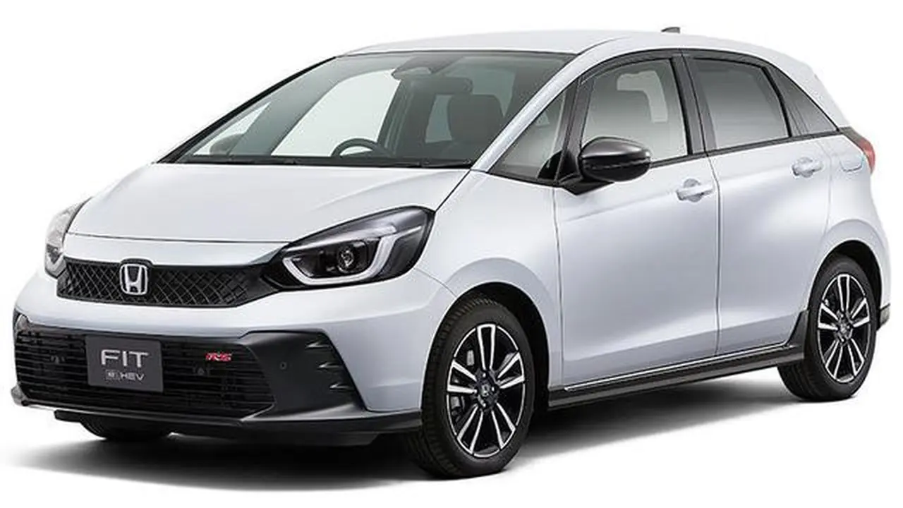 Honda Fit di Jepang mendapatkan facelift, sekaligus menerima opsi model RS (paultan.org)
