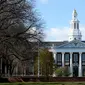 Pemandangan umum kampus Universitas Harvard terlihat pada 22 April 2020 di Cambridge, Massachusetts. (MADDIE MEYER / GETTY IMAGES NORTH AMERICA / GETTY IMAGES VIA AFP)