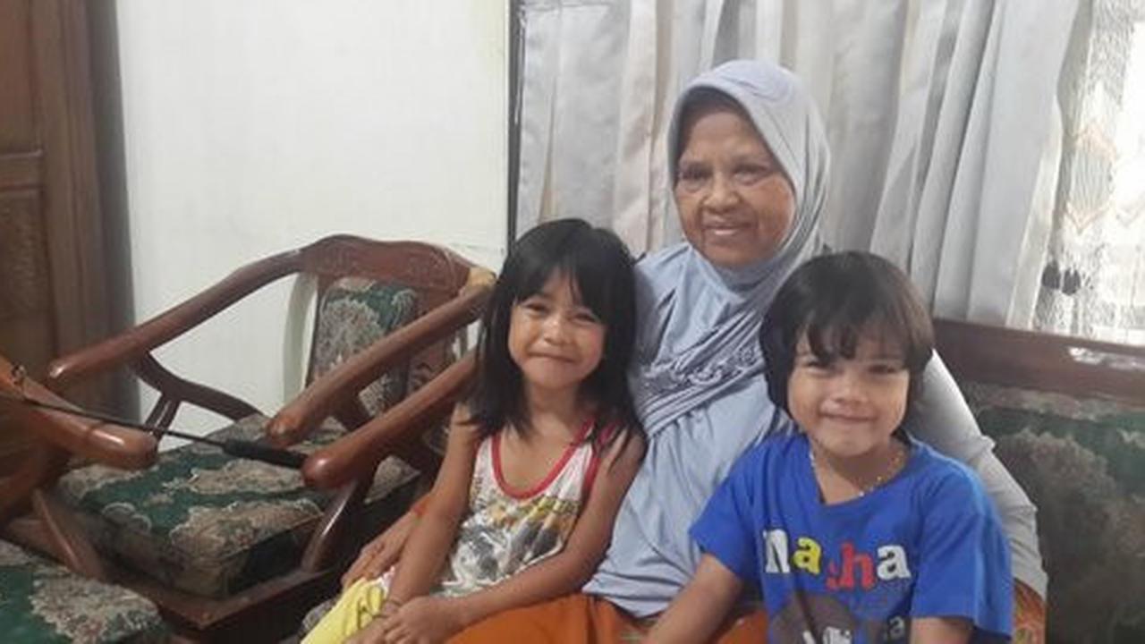Memandikan jenazah orang gantung diri sampai menteri