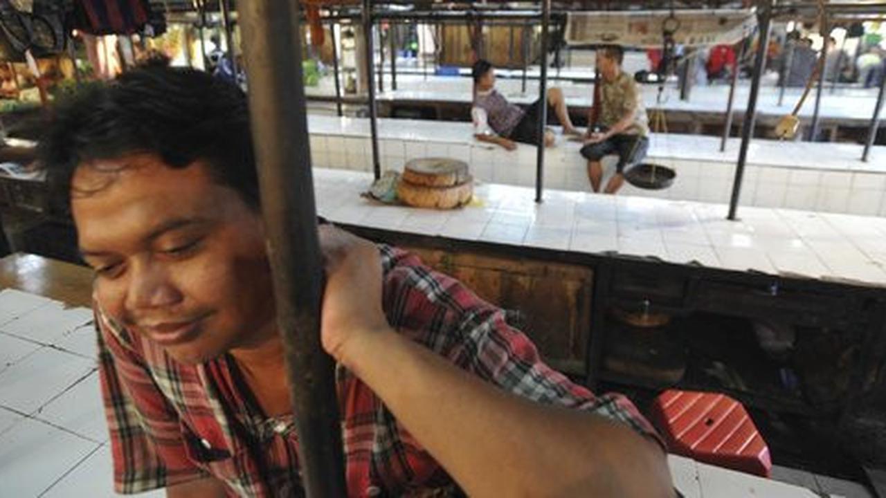Harga daging sapi melonjak, pedagang rugi puluhan juta