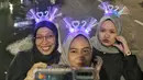 Kawasan Bundaran Hotel Indonesia dipadati warga yang akan menghabiskan malam pergantian tahun 2023 ke 2024. (Liputan6.com/Angga Yuniar)