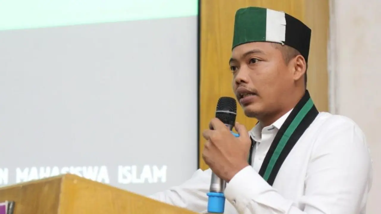 Wakil Sekretaris PB HMI, Alwi Hasbi Silalahi saat menyampaikan orasi. (Istimewa)