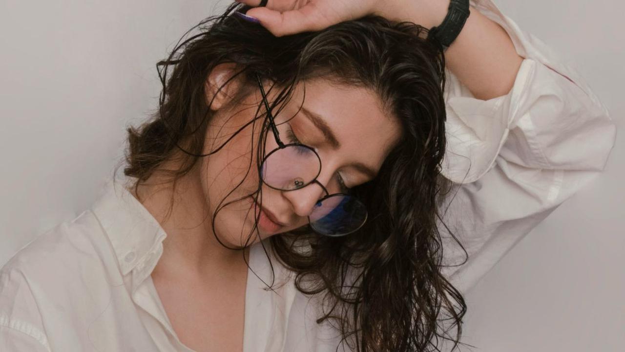Tips Menjaga Rambut Agar Tetap Terlindungi di Malam Hari