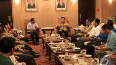 Suasana kunjungan Wakil Ketua DPRD NTT ke DPR RI, Jakarta, Jumat (19/12/2014). (Liputan6.com/Andrian M Tunay) 