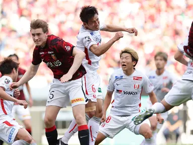 Pekan ke-10 Meiji Yasuda J1 League 2024 yang berlangsung 27 dan 28 April 2024 lalu menjadi pekan penuh drama di kasta tertinggi kompetisi sepak bola Negeri Sakura. Tercatat ada 4 laga yang tuntas secara dramatis yang melibatkan tim-tim peringkat atas maupun peringkat bawah klasemen sementara. (J.LEAGUE)